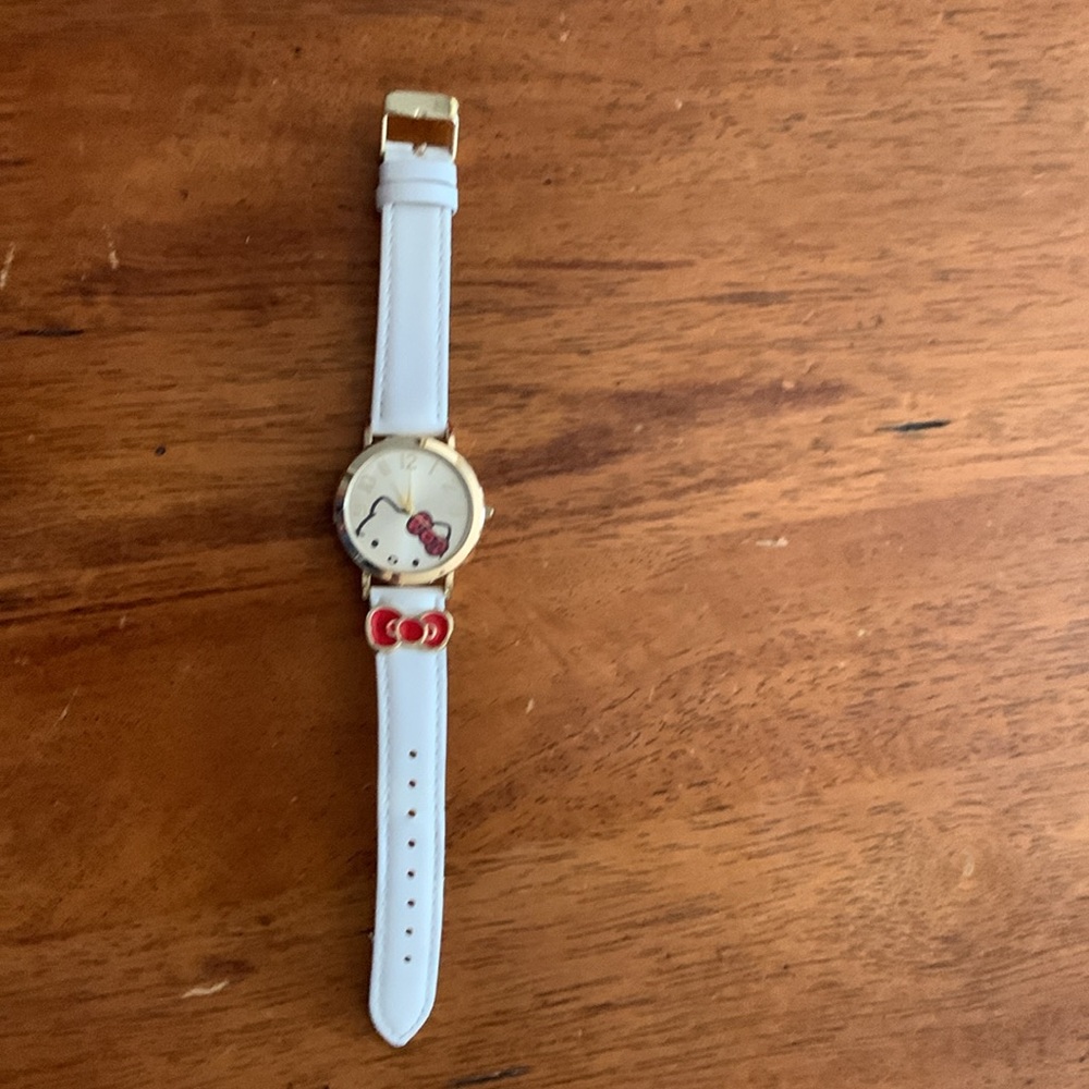 Hello kitty watch - Picture 3 of 3